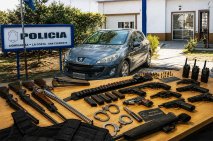 Importante operativo en San Clemente del Tuyú: detuvieron a un hombre y secuestraron armas, droga y un vehículo con pedido de secuestro PorMultimedio.com.ar  