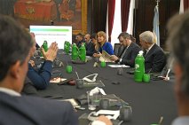 Frente a un escenario económico complejo, la Provincia refuerza el apoyo a los municipios bonaerenses