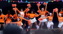 El color de las Olimpiadas Escolares con la fiesta de la danza, el Día del Estudiante y de la primavera