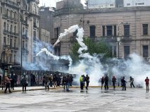  REPRESIÓN A LA 5ª MARCHA FEDERAL UNIVERSITARIA / Denuncian la decisión política de desplegar la violencia ilegítima del estado contra la protesta